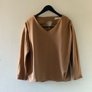 Elegant Tan V-Neck Long Sleeve Top
